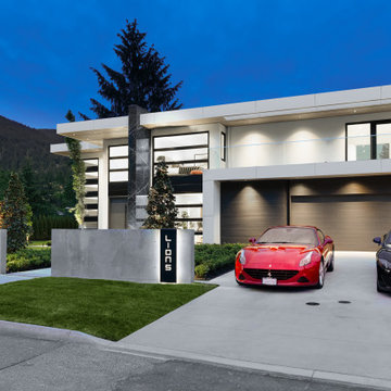 4262 Lions Avenue North Vancouver