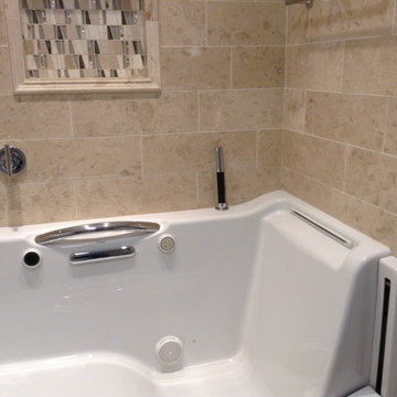 Walk in jacuzzi bathroom