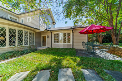 Inspiration for a mid-sized timeless home design remodel in Charlotte