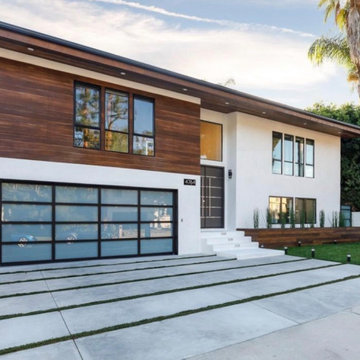 From 1950’s Teardown to Contemporary Standout