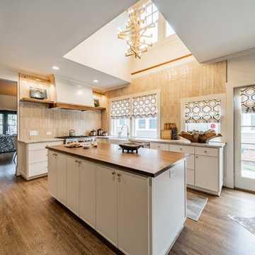 E 9th Street