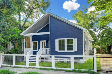 Arts and crafts exterior home photo in Houston