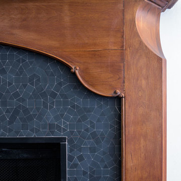 East Village Apartment - Mantle