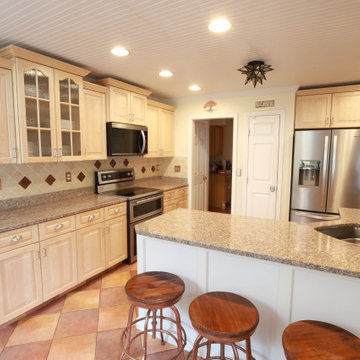 Bright, Airy & Beautiful: A Maple Kitchen Transformation