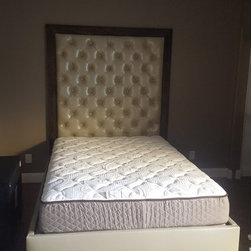 Queen size bed with bed frame - Headboards