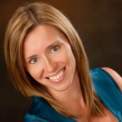 Lindsay Dandoy's photo