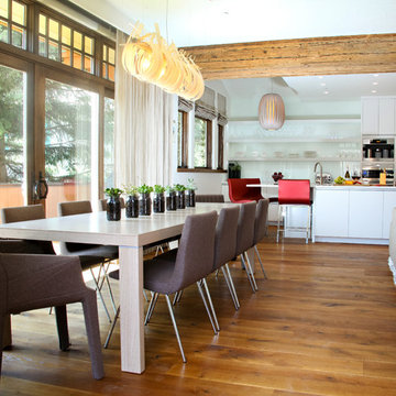 Summer's Lodge