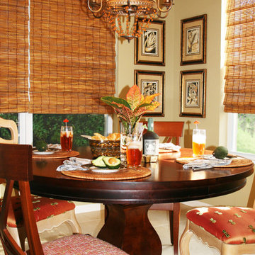 Casual corner Key West eat-in kitchen