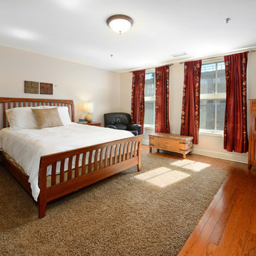 825 Adams