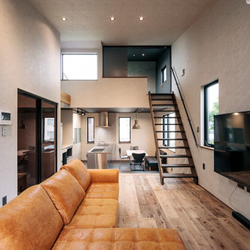 INDUSTRY HOUSE(インダストリーハウス)
