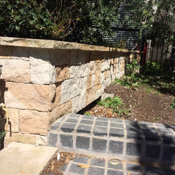 Colonial Walling - Landscaping Stones and Pavers