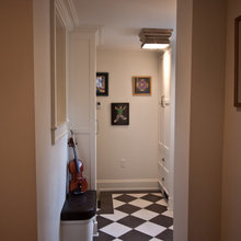 hallway/mudrrom