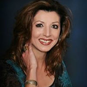Lynn Davis's photo