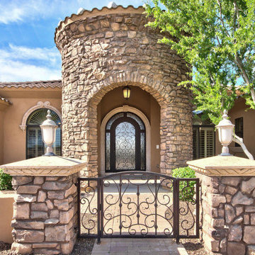 Reyes Residence