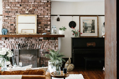 Eclectic living room photo in San Diego