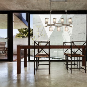 Veneto Luce Archway Up and Downlight Chandelier, Short Tapered Cylinder above Di