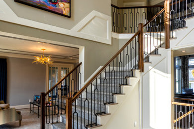 Entryway - contemporary entryway idea in New York