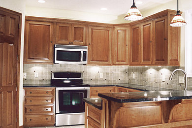 Elegant kitchen photo in New York