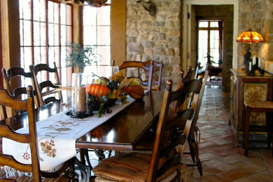 Inspiration for a timeless dining room remodel in Los Angeles