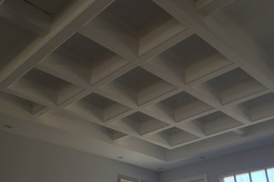 Example of a minimalist home design design in Toronto