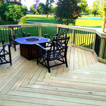 Elevated Wood Deck Design in Itasca, IL