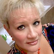 Julie Hedges's photo