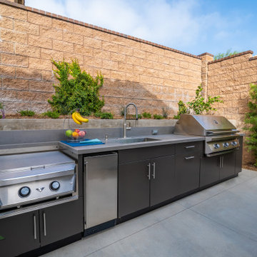 Outdoor Kitchen