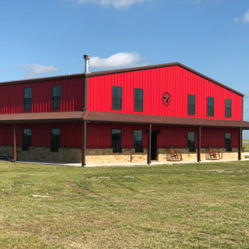 Barns & Barndominiums