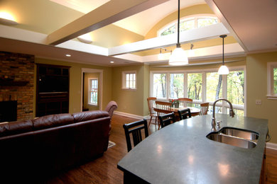 Example of a transitional kitchen design in Minneapolis