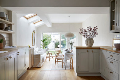 Design ideas for a classic kitchen in Kent.