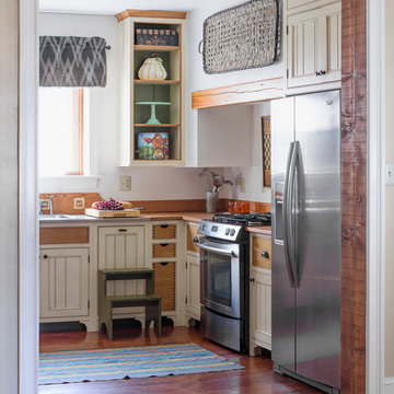 Bucks County Cottage Kitchen