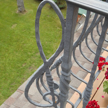 Lakeside pot belly railing