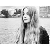 Isabella Meyer's photo