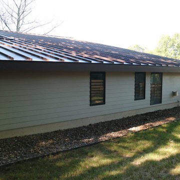 SPLIT LEVEL HOUSE