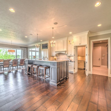 Certified Luxury Builders - Deffenbaugh Homes - Sioux Falls, SD - Custom Home H