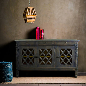 Wooden 3 Door Carved Sideboard For Living Room