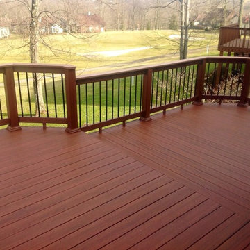 Timbertech Pacific Rosewood Decking with Timbertech BuildeRail Redwood