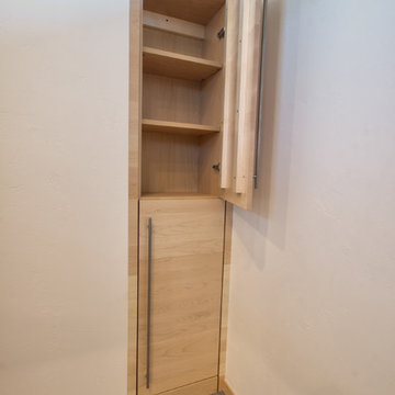 Utopian - Sleak Style with horizontal grain wood