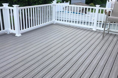 Deck - traditional deck idea in Philadelphia