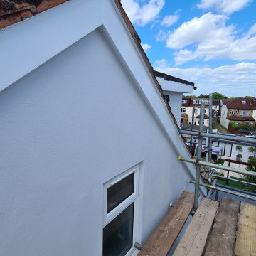 Full house Exterior in Wimbledon SW20 by www.midecor.co.uk