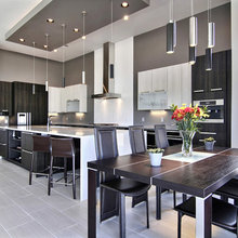 Kitchen+brkfst area