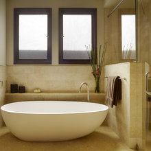 Freestanding tub