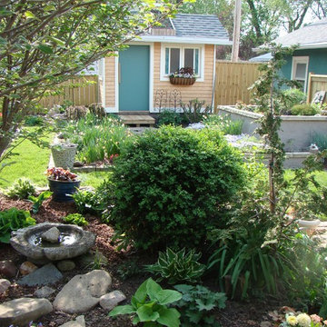 Side yard path to back yard
