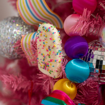 Holiday Decor - Colorland At The Jodie