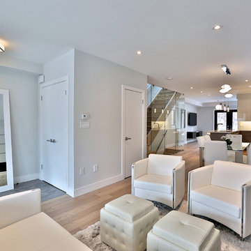 Semi-Detached Home In Chaplin Estates, Toronto