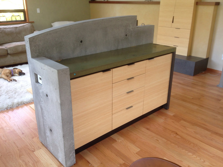 Concrete room divider