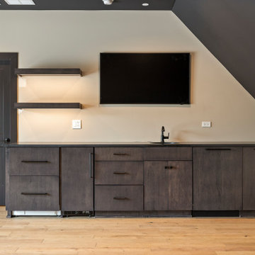 End Unit - Modern Luxury Rowhome  |  Heritage Place Naperville, IL