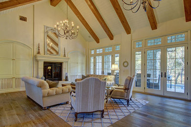Living room - traditional living room idea in Sacramento
