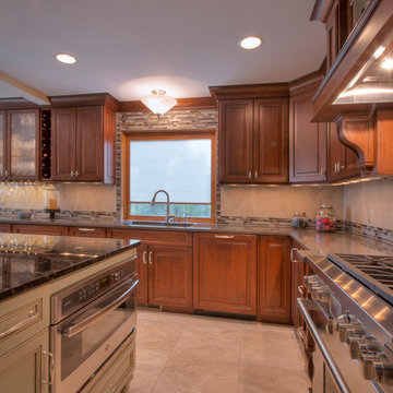A "Glassy" Kitchen