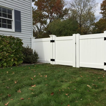 Newington| 4' Premium PVC Yard Enclosure